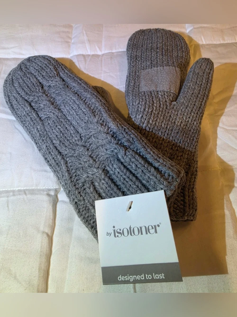 isotoner Light Gray Cable Knit Convertible Mittens